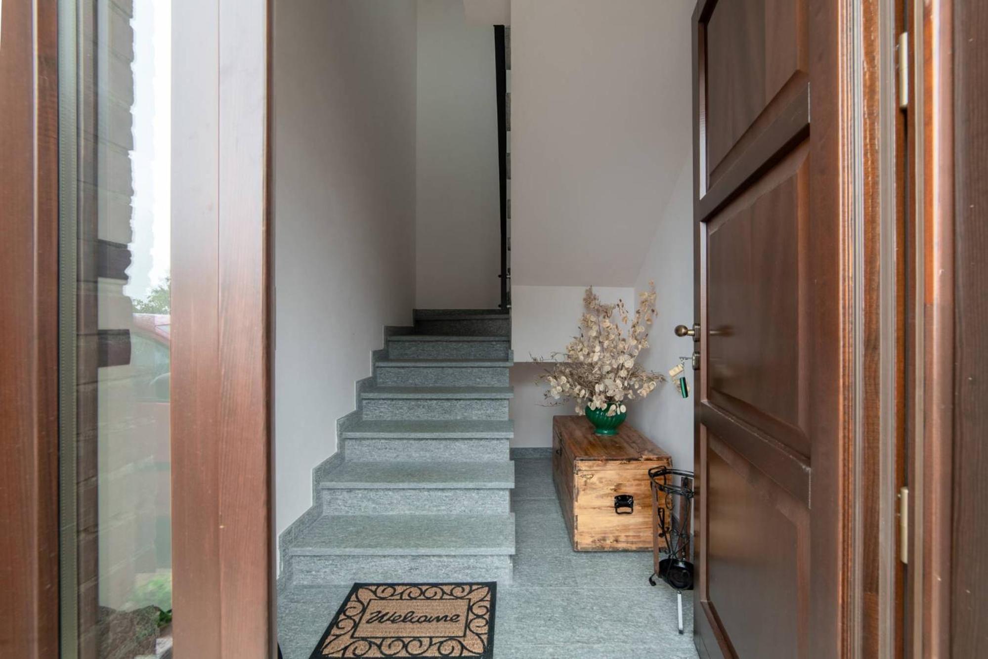 Casa Rubbo - Appartamento In Collina 'Monviso' Άλμπα Εξωτερικό φωτογραφία